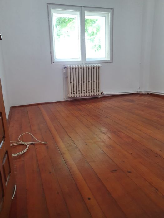 Apartament 3 camere de vanzare