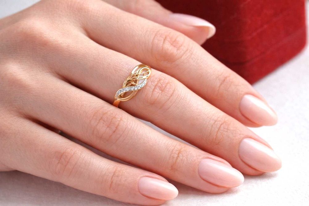 Золотое кольцо 585 пробы