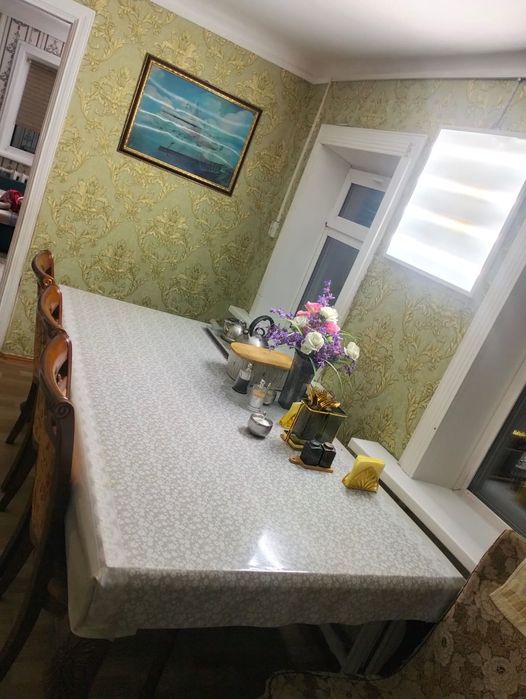 Продам стол в хорошем состоянии