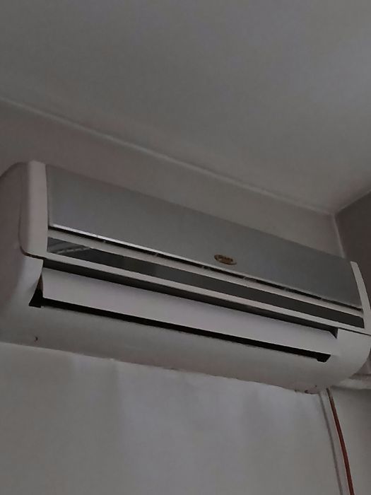 Работещ климатик osaka 12 ka