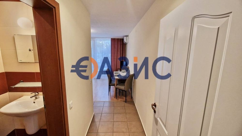Продава се Тристаен апартамент в к.к. Слънчев бряг - 84 кв.м за 923 €/кв.м - Снимка #1