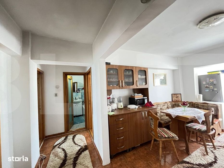 Apartament de 3 camere zona Primaverii - capat 1