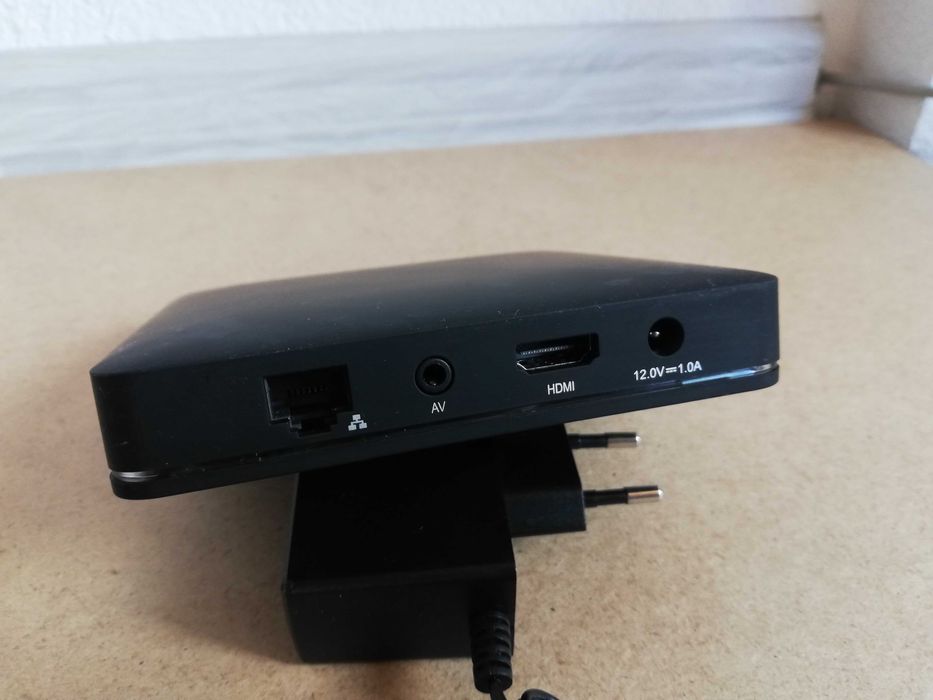 EON  Android tv box SDOTT0202 с wi-fi