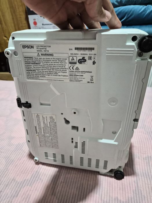 Проектор EPSON EB-E01