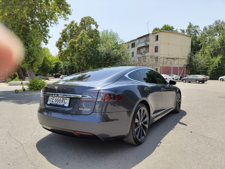 Tesla Model S 2020 perfomance p100d