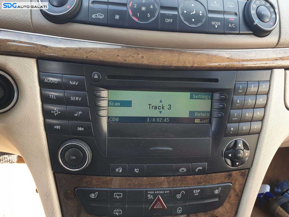 Radio CD DVD Player cu Navigatie Harman Becker Mercedes W211 E Class 2002 - 2009 [Q2119]