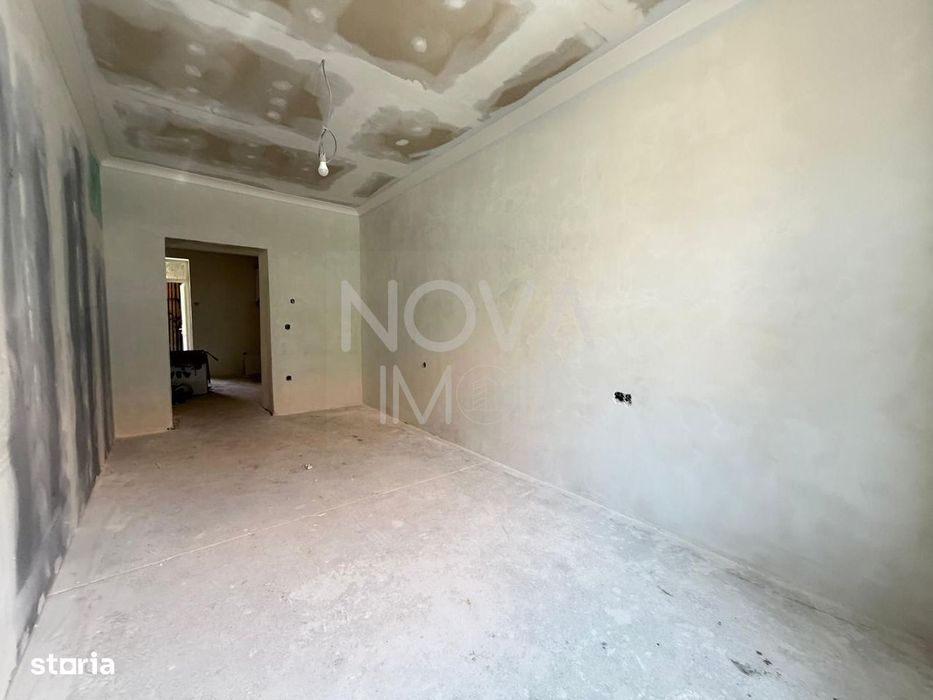 Apartament 3 camere de vanzare, Targul Vinului — fotografia 1