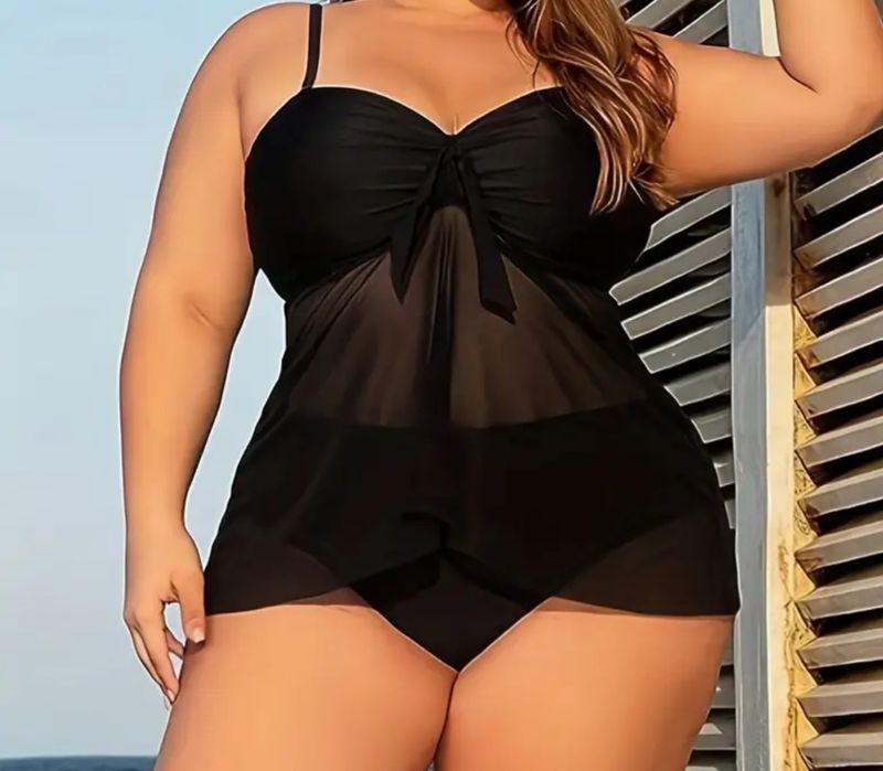 Нов бански костюм от 2 части отпред и отзад полупрозрачно