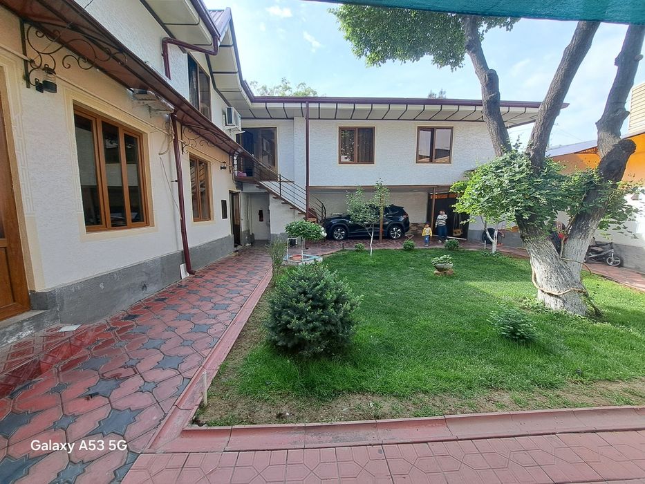 Hovli uy. Rohat. Yangiobot. Arzon narxda.