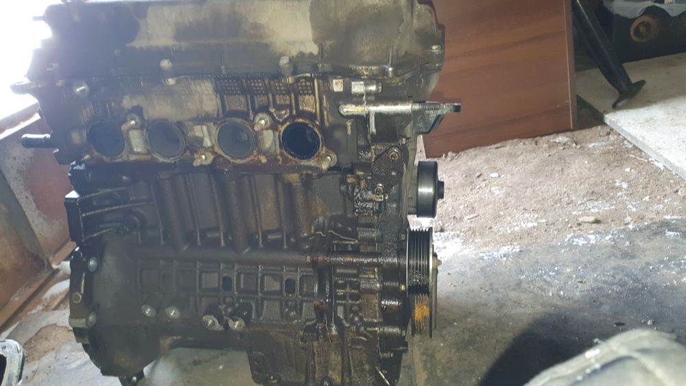 Двигатель 1zz  с таеты авенсис