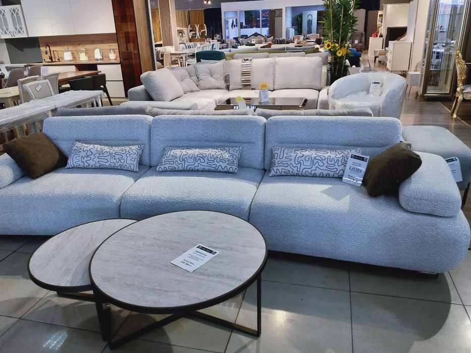 Срочно продам новый диван