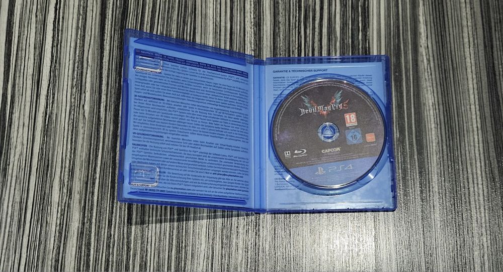 Devil may cry 5 ps 4