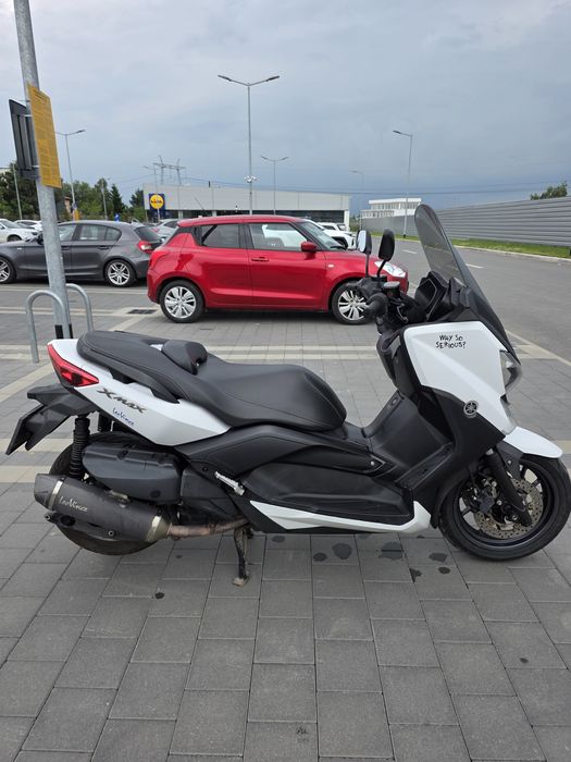 Yamaha X-Max (YP400RA)