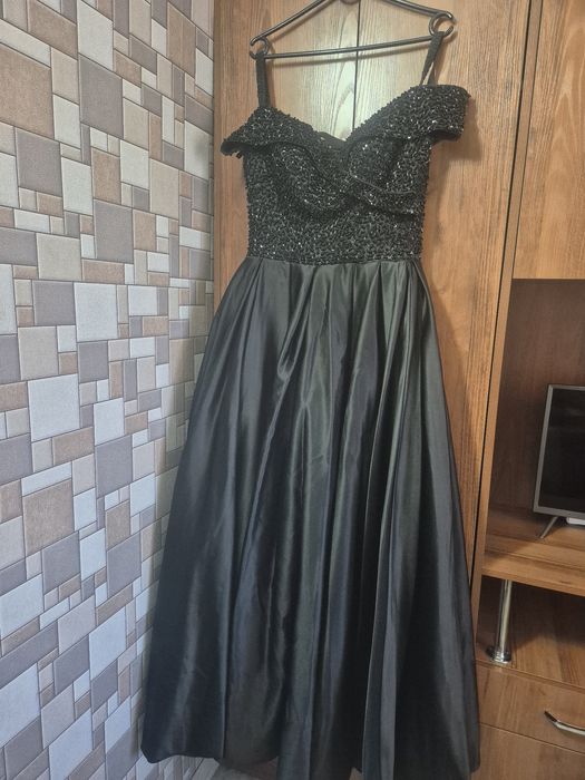 Продам платье вечернее