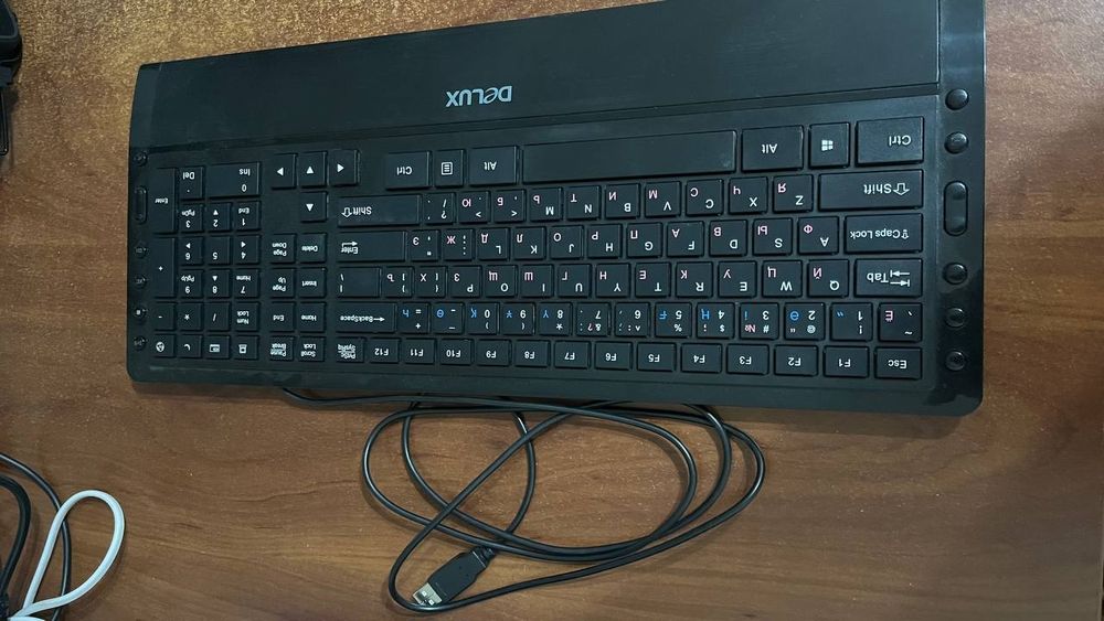 Клавиатура Delux