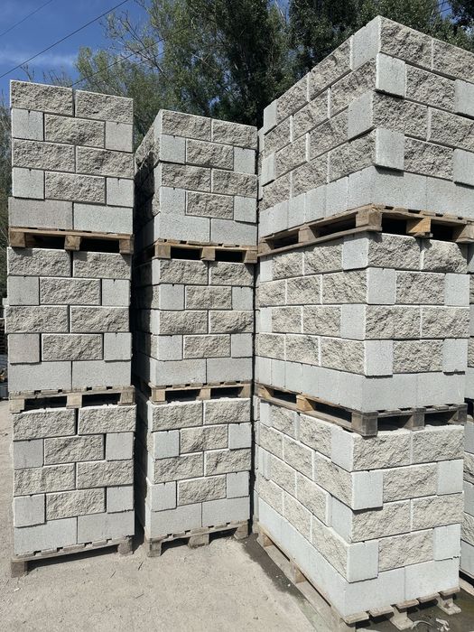 Кирпич рваный, гладкий