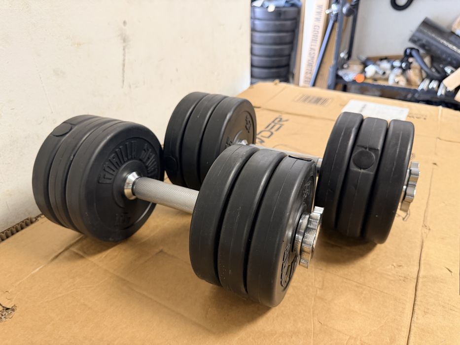 Gantere reglabile noi set  20 kg. 10 kg+10 kg=20 kg. Noi pret promo 150 lei