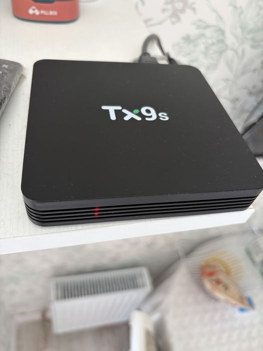 Продам телевизор TCL