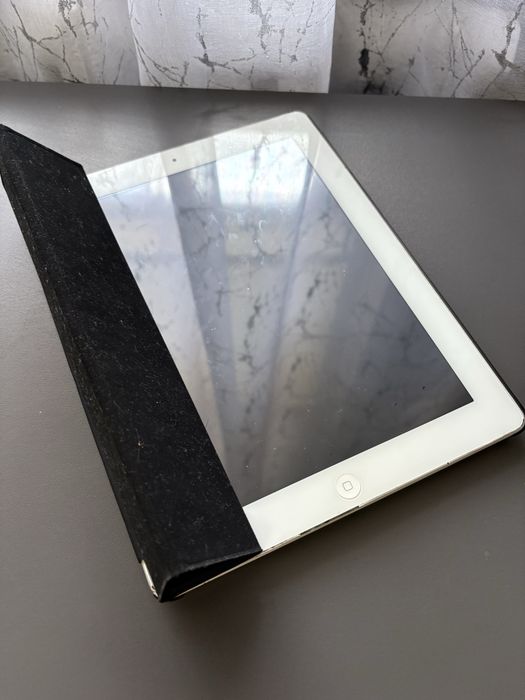 Продам iPad оригинал