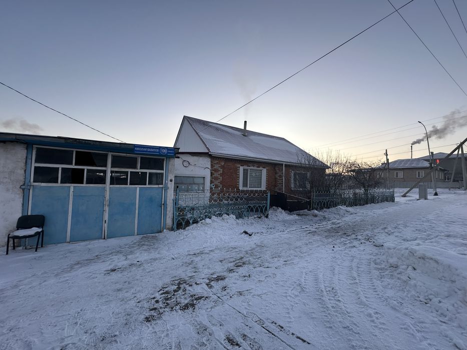 Дом 4 комнаты, кирпичный