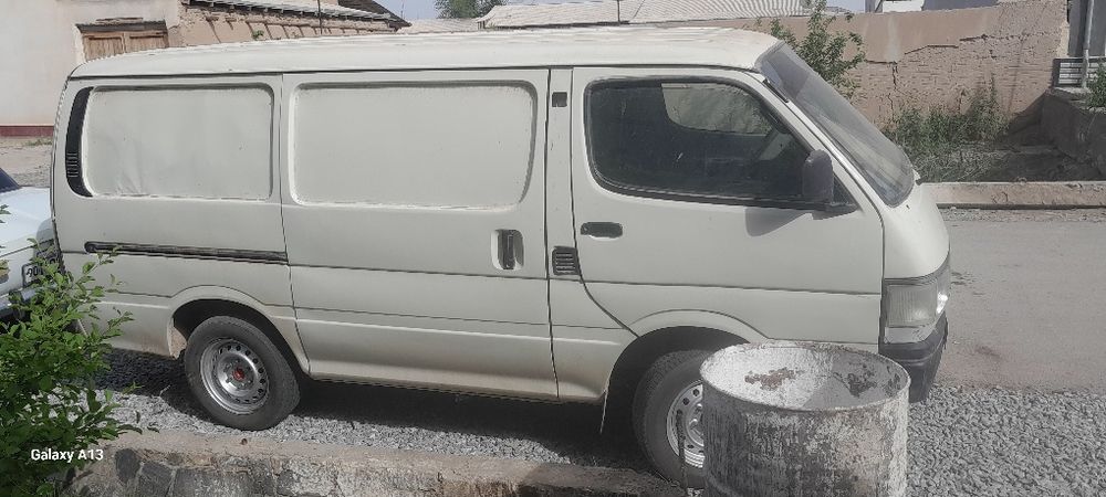 TOYOTA XAYS Holati yaxshi