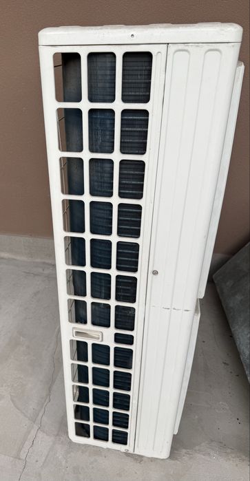 Климатик колонен Treo