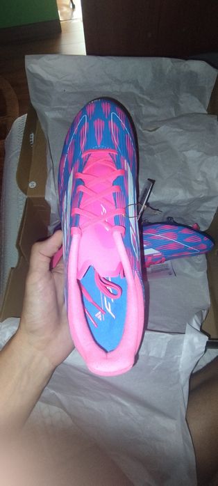 Бутсы футбольные