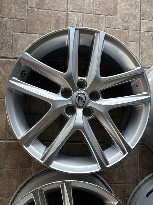 Оригинални джанти Lexus CT / Toyota 17" 5х100