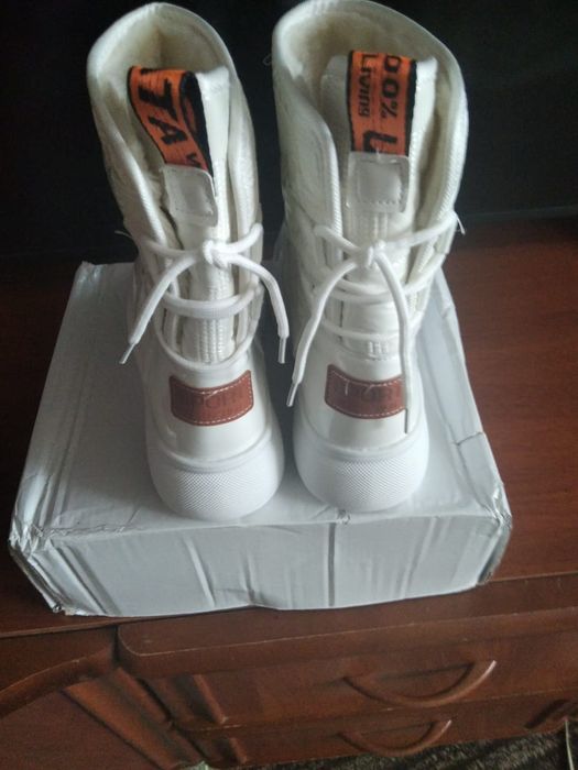 Новые лёгкие сапоги