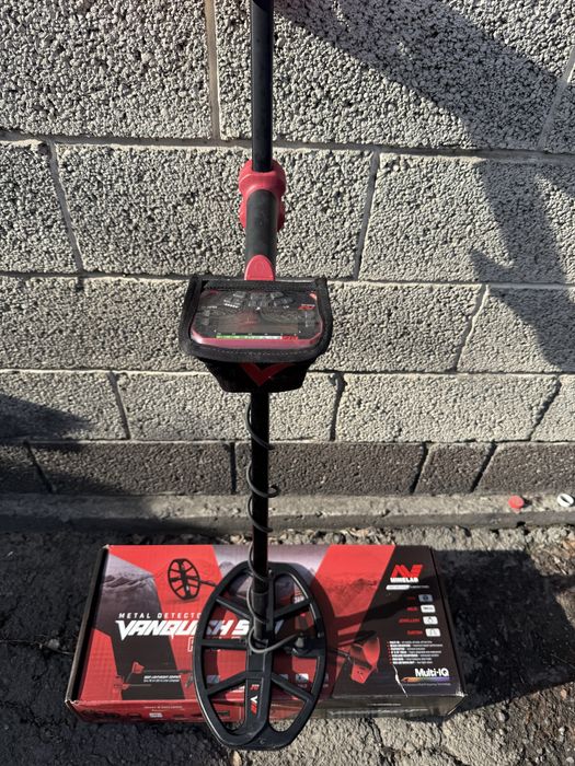 Металлоискатель продам