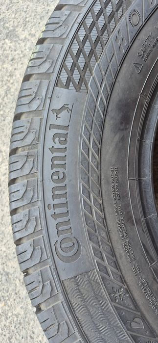 4 anvelope M+S noi Continental 225/75/16C;121/120 R.Pretul este pe bucata.