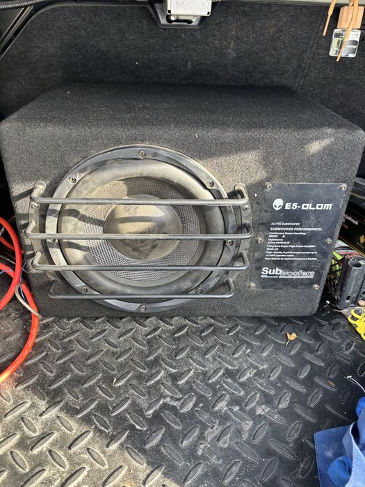 Сабуфер почти новый