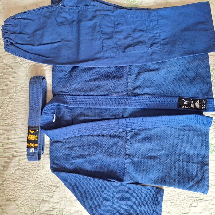 Детская спортивная одежда