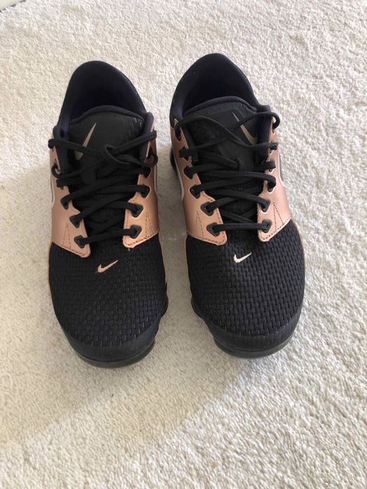 Уникални маратонки Nike Намалени