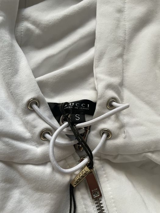 Екип Gucci страхотен