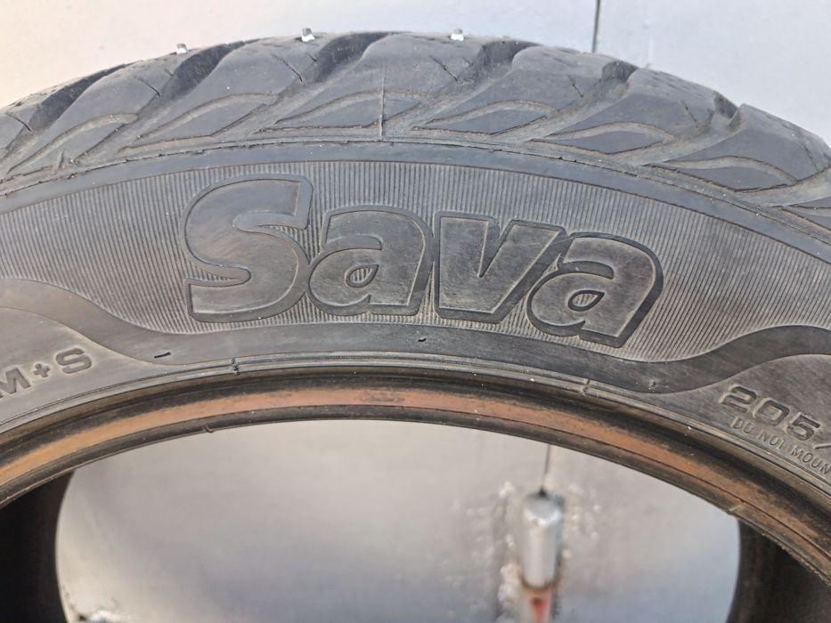 Продам 2 шины Sava 205/55/R16