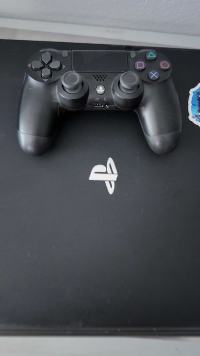 Consola PlayStation 4 + Controller
