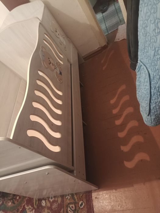 Продается детская кроватка