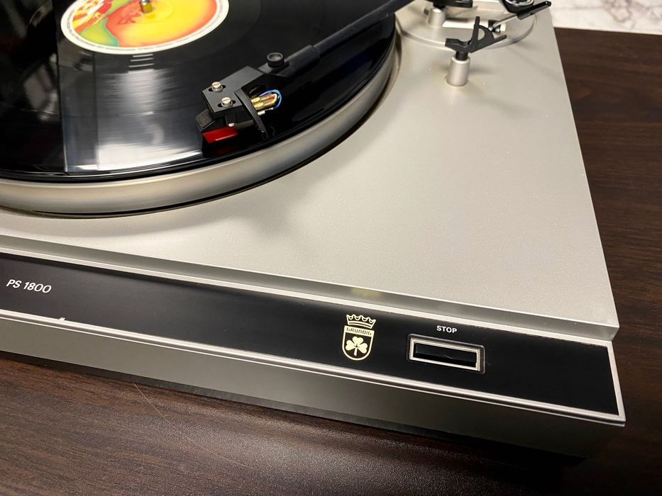 Vintage грамофон Grundig