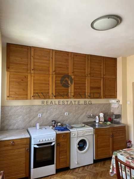 Продава се Тристаен апартамент в Пловдив, Кючук Париж - 86 кв.м за 1489 €/кв.м - Снимка #3