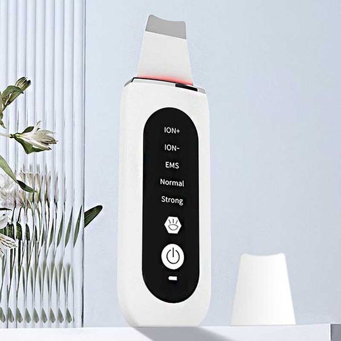 Ултразвуков уред за почистване на лице, лифтинг на кожата,пилинг, бял