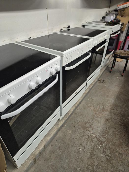 Свободностоящи фурни с керамични котлони гаранция 12 месеца