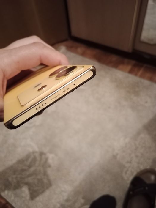 Продам или обмен Infinix Zero 30 5g 12/256