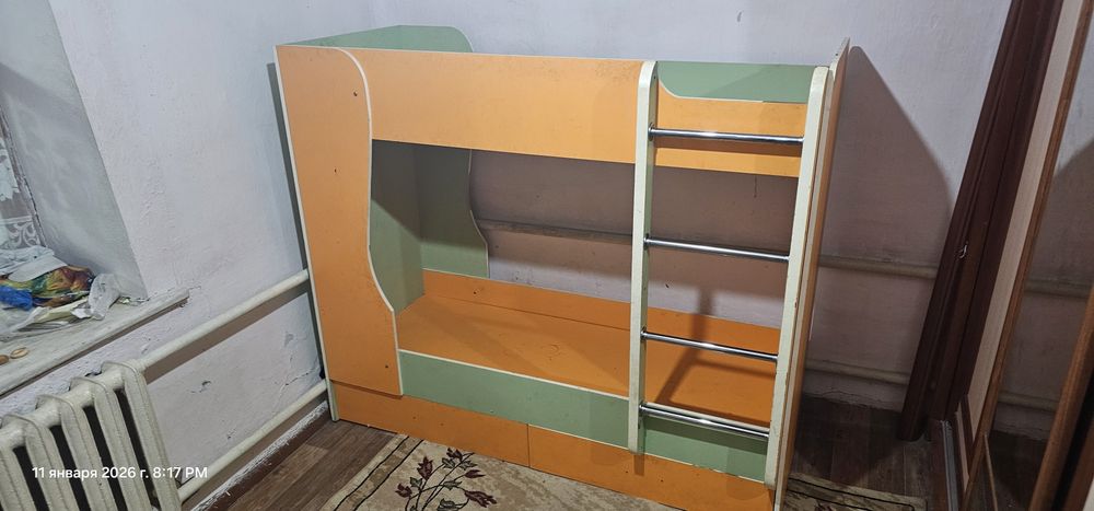 Детский двухъярусная. Срочно