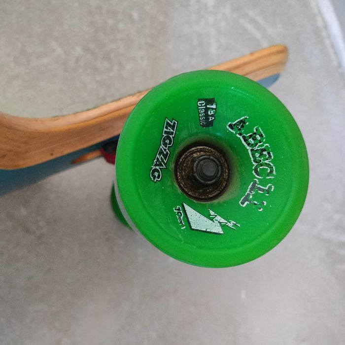 Longboard Comet, echipat cu Paris / ABEC11 (92 cm)