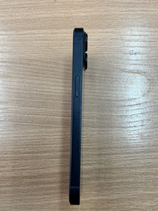 Продаю iphone 14 128ГБ