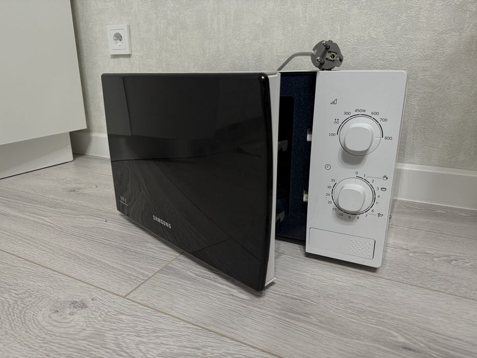 Микроволновка Samsung