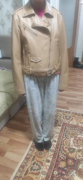 Продам кожаную куртку.
