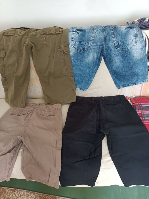 Pantaloni scurți 4 perechi  60 ron