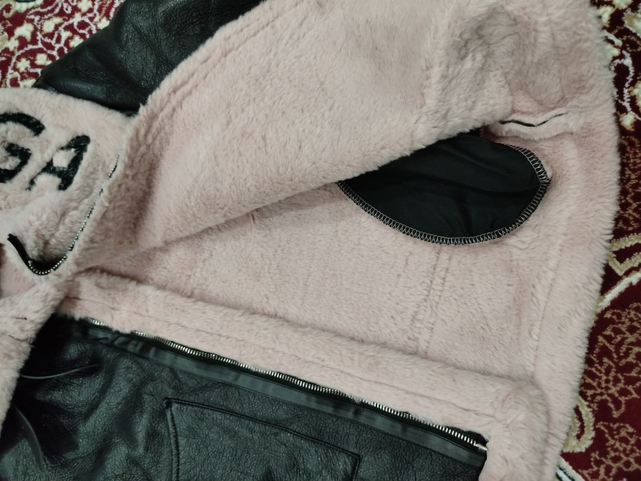 Продам демисезонную куртку